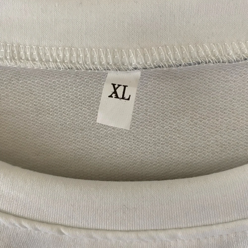 Bunny long sleeve tshirt white Size XL - Picture 4 of 5